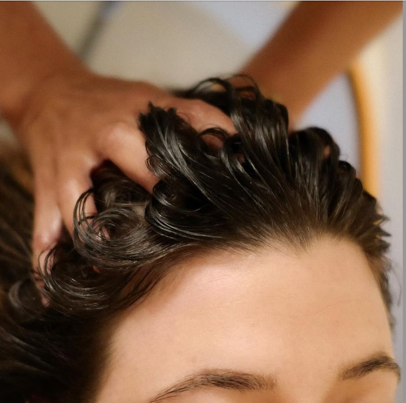 Clean Scalp, Healthy Hair: The Importance of Scalp Detoxification