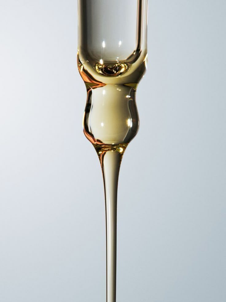 What Does Hair Serum Do? How it Works & Its Benefits