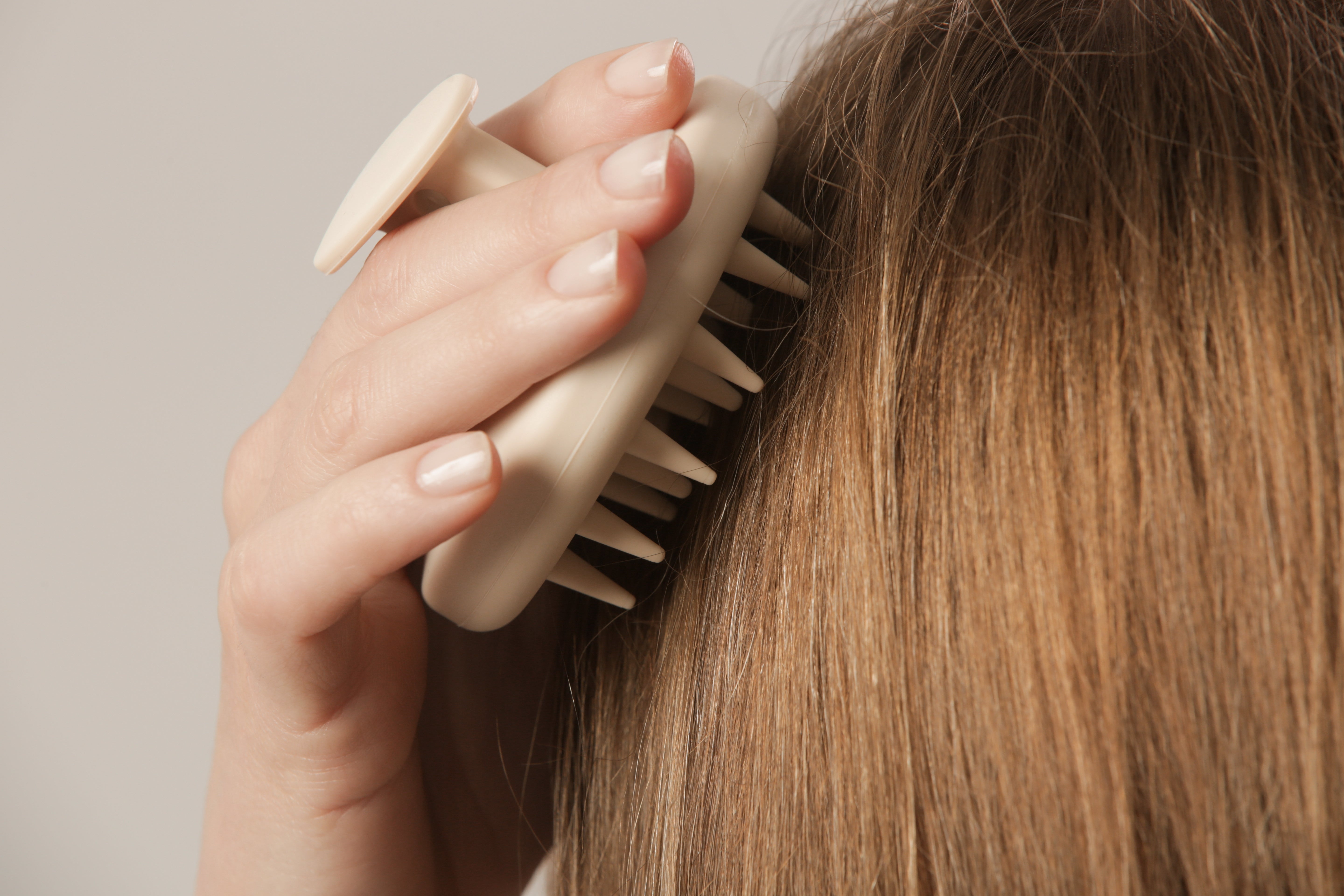 Salicylic Acid: How it Cleanses Your Scalp for Optimal Growth